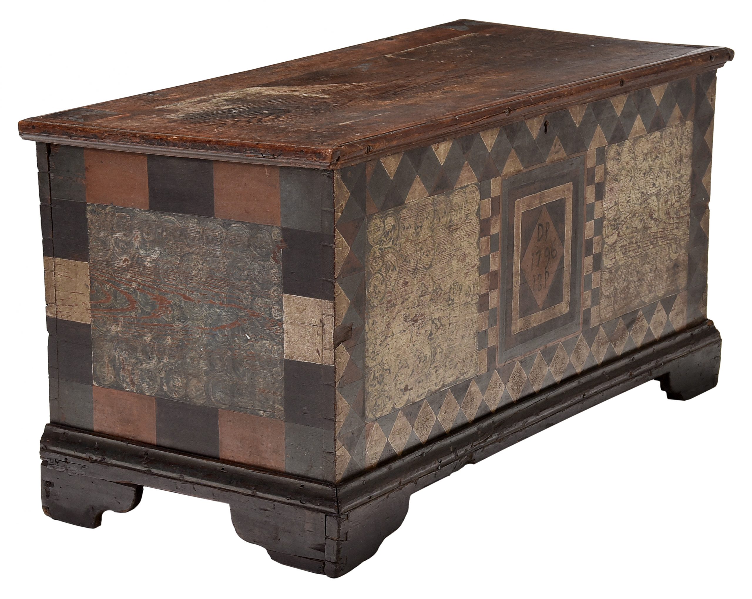 Chippendale Carved And Figured Mahogany Bonnet-Top Chest-On-Chest